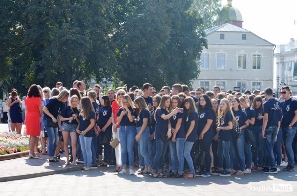Нові студенти політеху пройшлися червоною доріжкою. ФОТОРЕПОРТАЖ