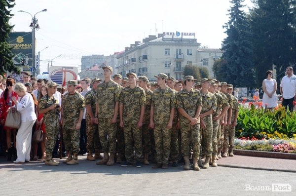 Нові студенти політеху пройшлися червоною доріжкою. ФОТОРЕПОРТАЖ