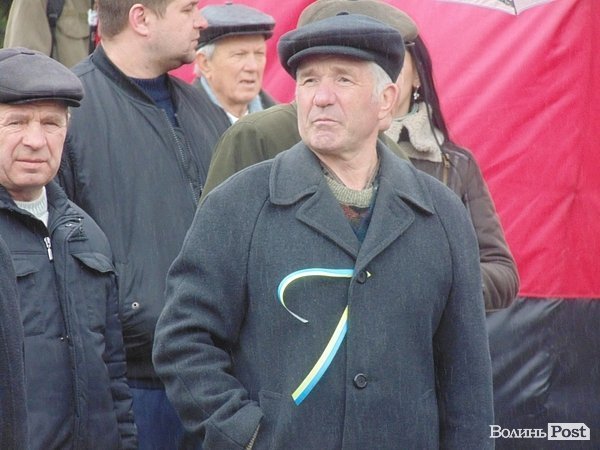 Антивоєнне віче у Луцьку. ФОТО