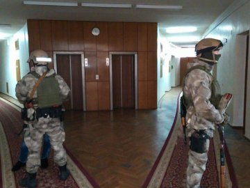 Генпрокуратура вилучила «бурштинові» рішення Волиньради