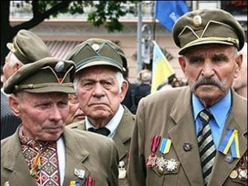 Івано-Франківськ збільшив пенсію воякам УПА 