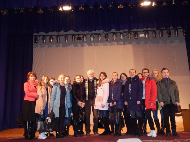 Показ фільмів про УПА зібрав у Луцьку аншлаг. ФОТО