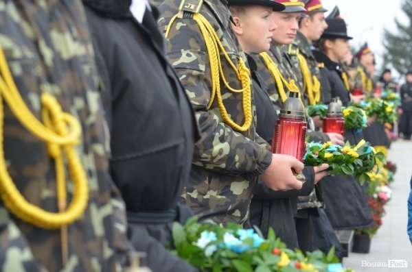 В Гаразджі освятили пам’ятники Героїв, які загинули в АТО. ФОТО