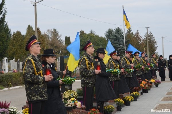 В Гаразджі освятили пам’ятники Героїв, які загинули в АТО. ФОТО