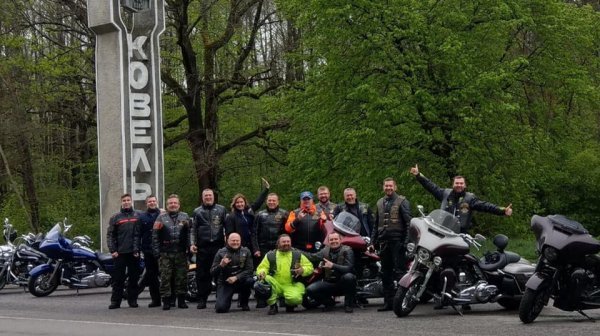 На Волині побували десятки байкерів на Harley Davidson. ФОТО