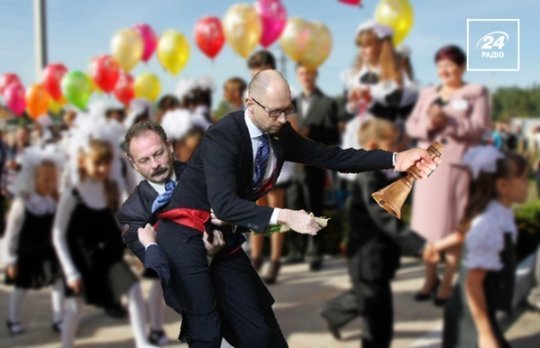 Яценюк проти Барни: реакція соцмереж. ФОТО. ВІДЕО