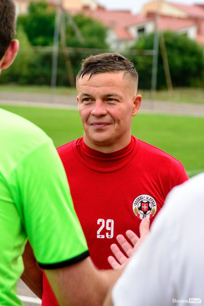 «Поступилися «Волині»: як журналісти відбігали матч проти футболістів луцького клубу. ФОТО