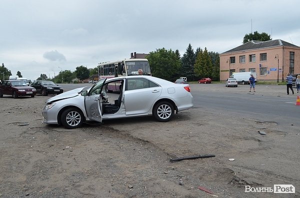 Під Луцьком – аварія за участю депутата облради. ФОТО. ВІДЕО