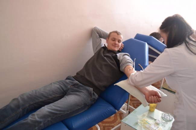 На Волині поліція здала кров пораненим бійцям