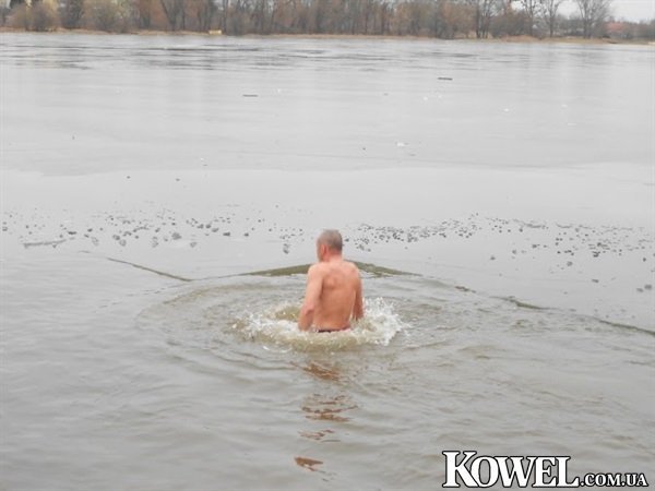 У Ковелі на Водохреще освятили річку Турію. ФОТО