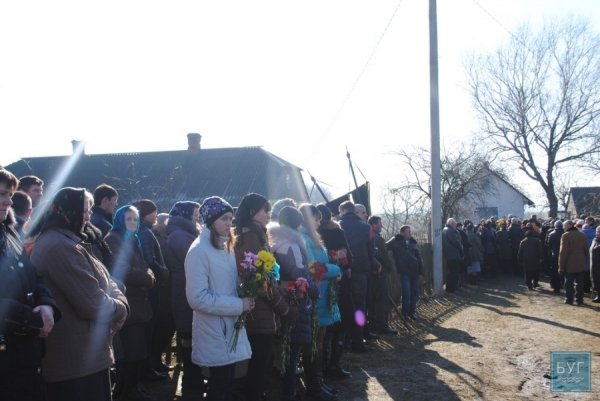 На Волині попрощалися із загиблим бійцем. ФОТО