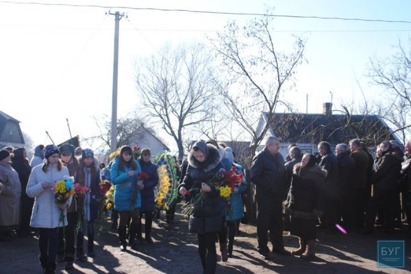 На Волині попрощалися із загиблим бійцем. ФОТО