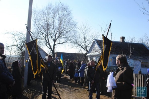 На Волині попрощалися із загиблим бійцем. ФОТО