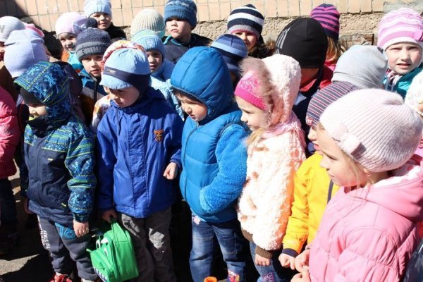 Луцькі поліцейські розповіли дітлахам про правила дорожнього руху. ФОТО