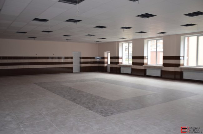 «Ні грошей, ні школи, ні дороги»: розповіли, чому 27 школа не готова до здачі