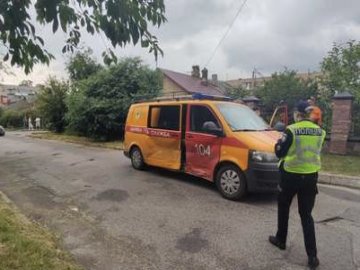 У Луцьку – ДТП: водій легковика протаранив авто газовиків