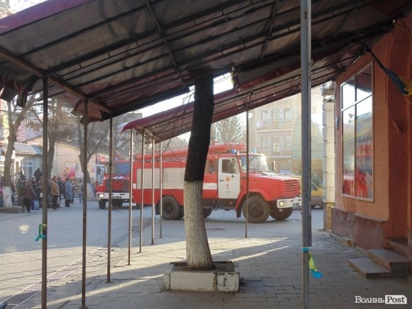 Фото великої пожежі в центрі Луцька. ДОПОВНЕНО