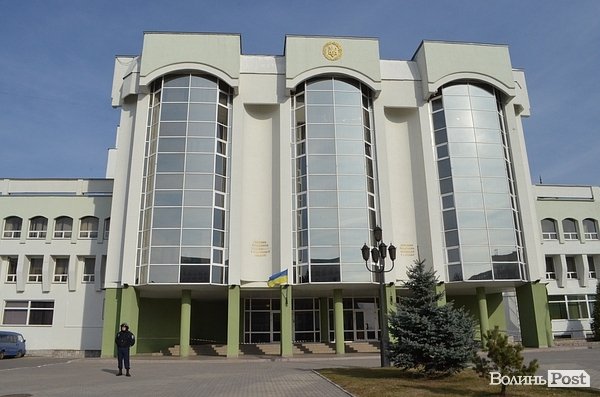 У Луцьку замінували податкову. ФОТО