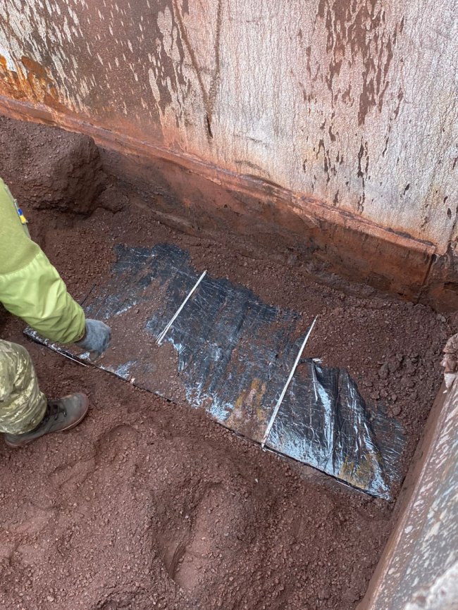 Через волинський кордон у руді хотіли провезти контрабанду цигарок. ФОТО