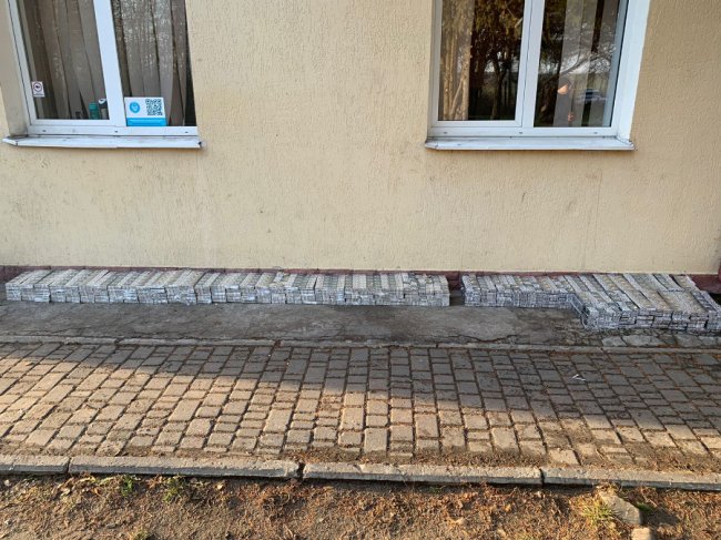 Через волинський кордон у руді хотіли провезти контрабанду цигарок. ФОТО