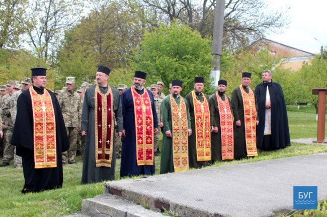 Святкова літургія і відвідини військових: що робив Епіфаній на Волині. ФОТО