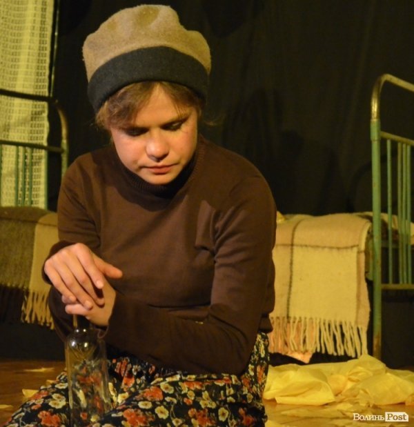 Любовний трикутник на сцені: закриття сезону від  «Гармидера»