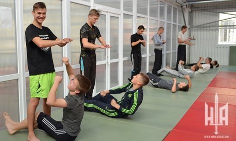 У Луцьку націоналістів вчили битися. ФОТО