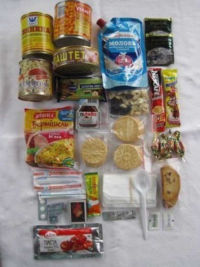 Що кладуть у сухпайок для волинян на Сході. ФОТО