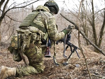 За минулу добу українські воїни знищили понад 1000 окупантів, 11 танків та 24 ББМ