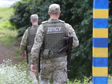 Луцькі прикордонники знайшли тушу вбитої браконьєрами тварини