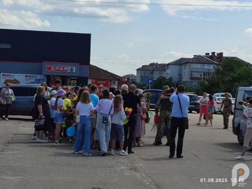 На Волині зустріли звільненого з російського полону захисника Андрія Тарасюка