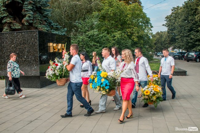 Ми повинні пам’ятати: працівники луцького «Мотору» вшанували полеглих Героїв