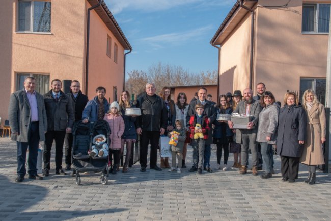 У Луцьку відкрили перші дитячі будинки сімейного типу. ФОТО