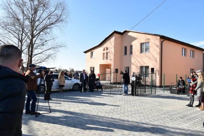 У Луцьку відкрили перші дитячі будинки сімейного типу. ФОТО