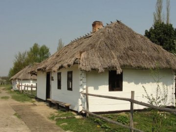 Юнак подолав півсвіту, аби ремонтувати музей на Волині