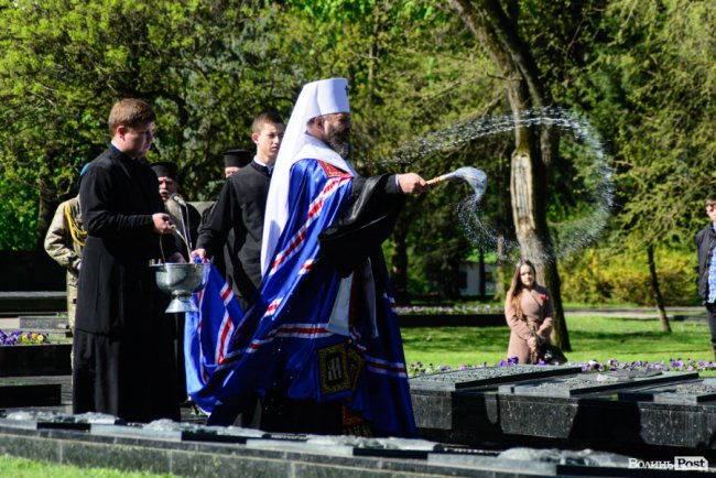 У Луцьку відзначають День пам'яті та примирення. ФОТО