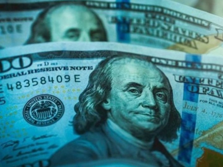 Курс валют на 13 серпня: скільки коштуватимуть долар, євро та злотий
