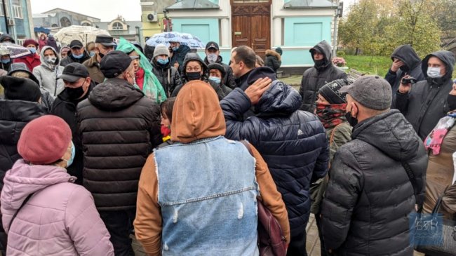 У Володимирі підприємці та працівники ринку влаштували мітинг. ФОТО