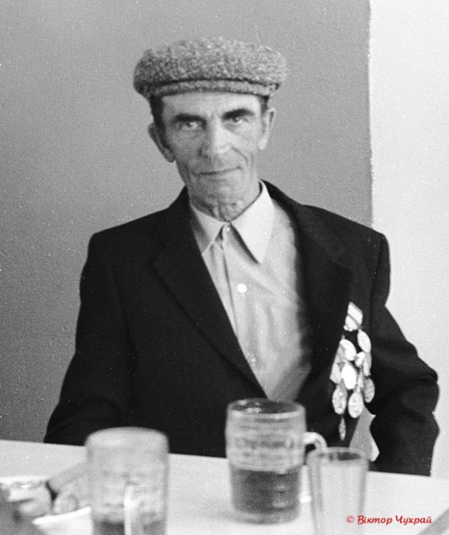 Справжні солдати, які пережили пекло війни: фотоспогади 30 років тому