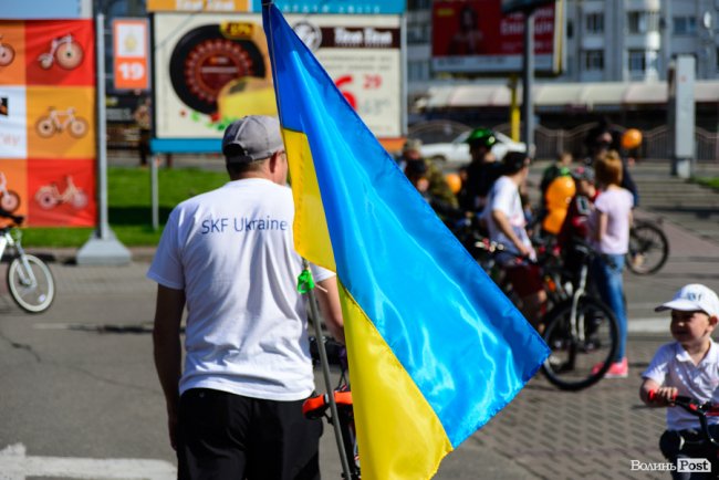 З дітками, собакою та у вишиванках: як лучани провели «Велодень-2019». ФОТО