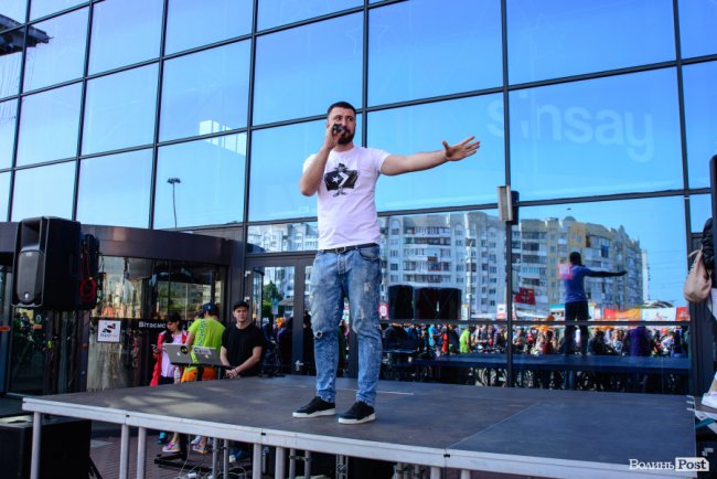 З дітками, собакою та у вишиванках: як лучани провели «Велодень-2019». ФОТО