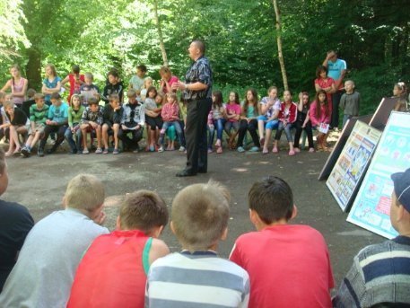 Рятувальники вчать дітей безпеки. ФОТО