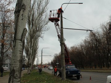 На одній з вулиць Луцька проведуть реконструкцію мережі вуличного освітлення