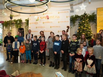 У Ковелі компанія «Бренвель» привітала дітей загиблих на війні Героїв із різдвяно-новорічними святами