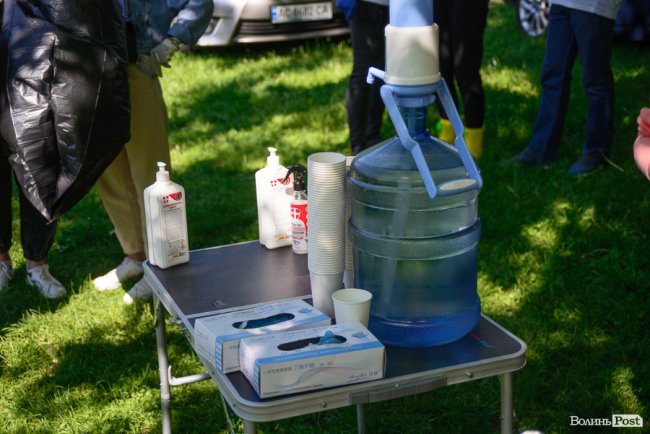 «Це може бути суперлокація»: «Інвестор» влаштував толоку у ботанічному саду на Потебні. ФОТО*