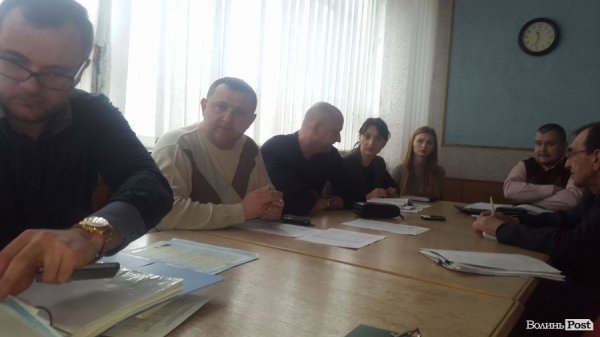 Депутати Луцькради мізкували, як реабілітувати комунальний транспорт. ФОТО