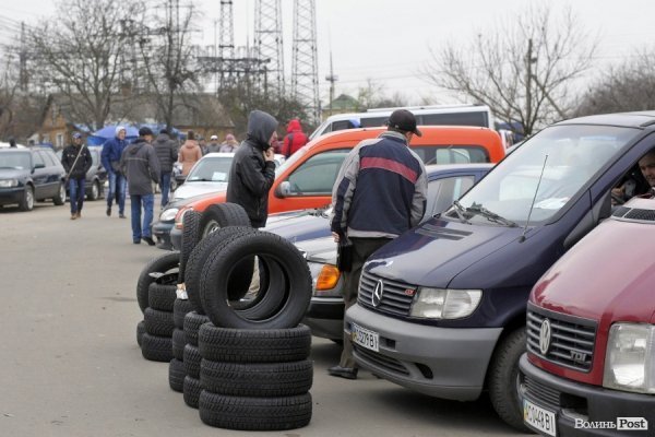 Луцький авторинок. БУДНІ МІСТА