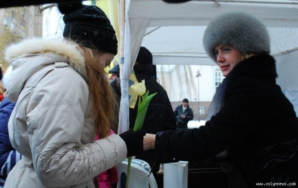 8 Березня в центрі Луцька. ФОТО