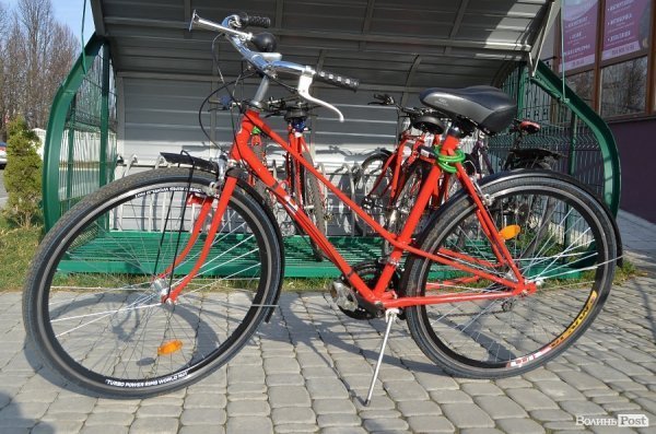 У Луцьку відкрили ще один «туристичний» велопрокат. ФОТО 