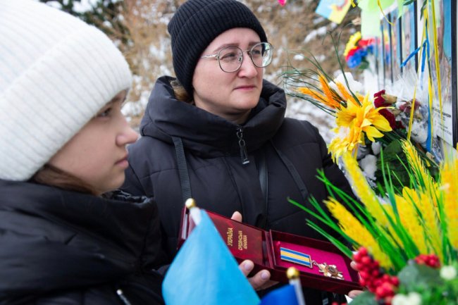 Родина загиблого нацгвардійця з Волині отримала державну нагороду